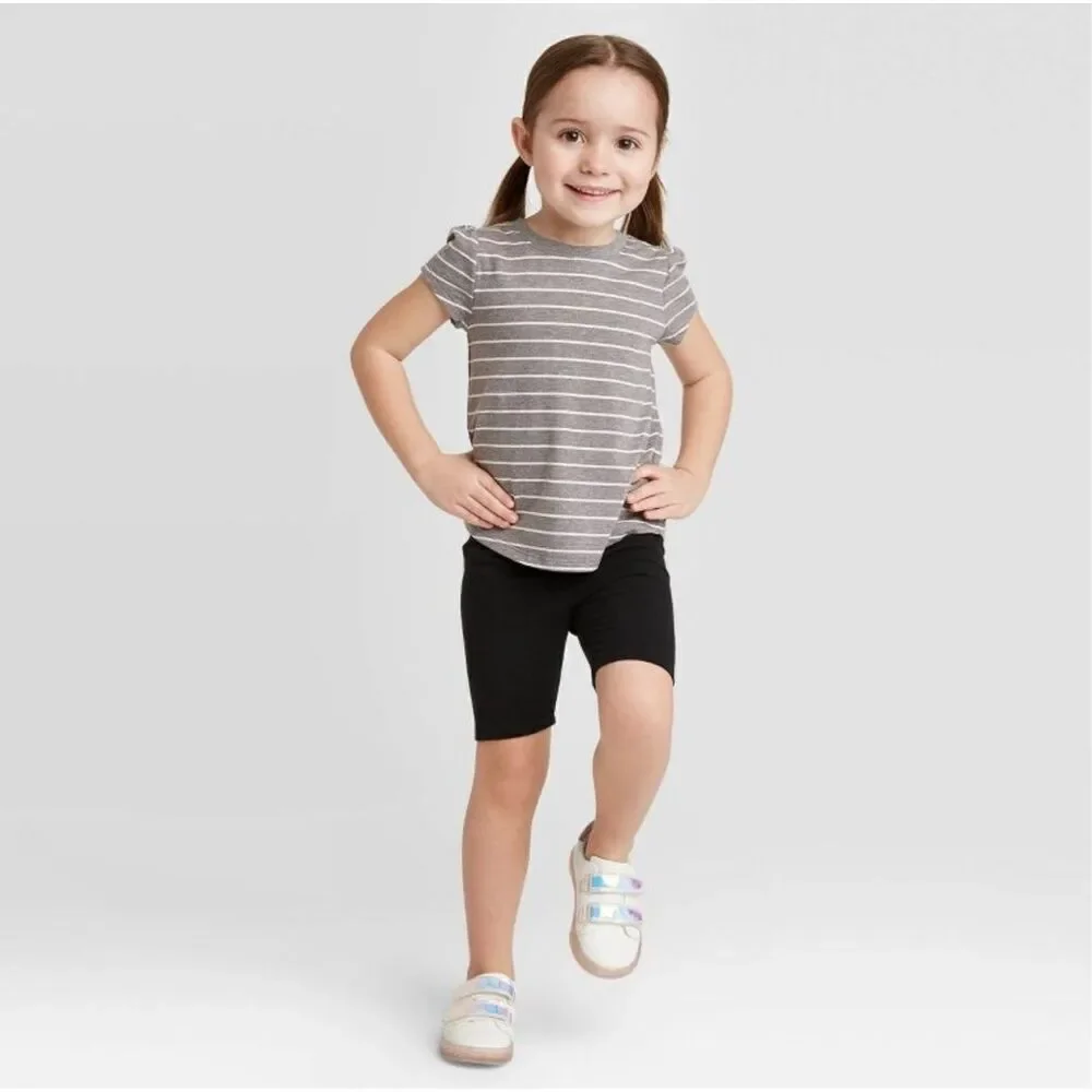 Cat & Jack Toddler Girl’s Solid Black Pull-On Biker Shorts Size 5T